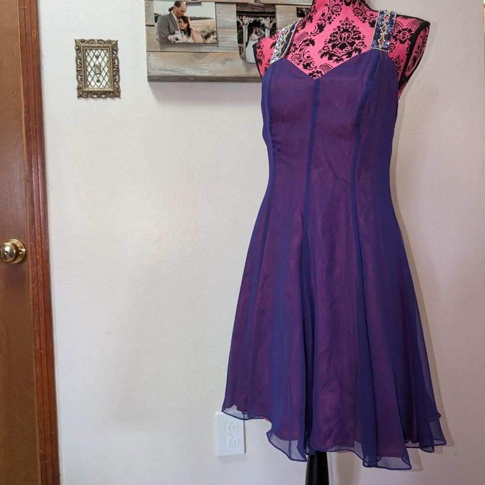 Vintage 80s/90s Women's Purple and Gold Formal Dress